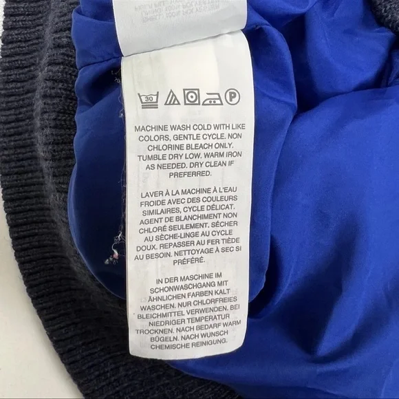 J Crew tartan puffer vest with detachable Hood - Picture 7 of 8